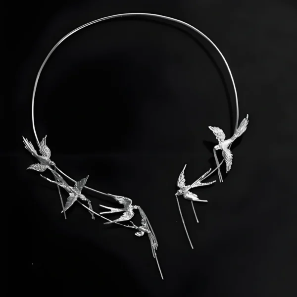 Swallow's Trace Necklace in Silver